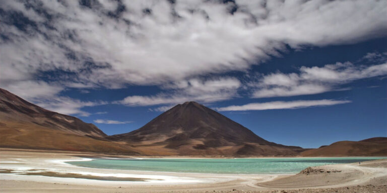 blue lagoon uyuni