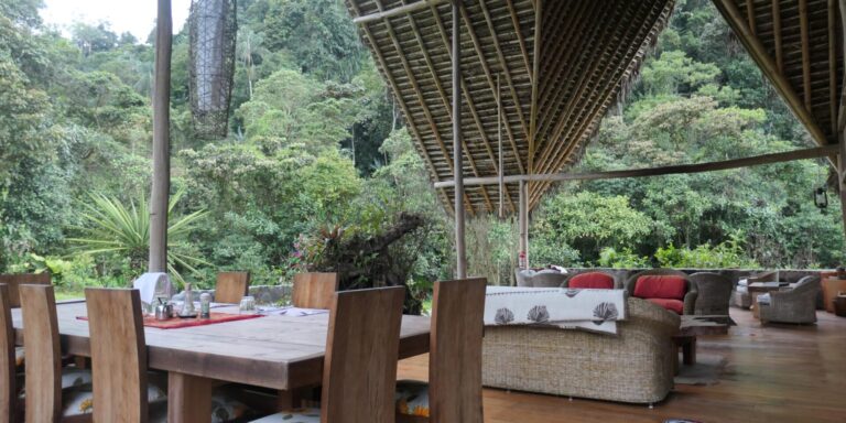 ecuador sustainable lodge