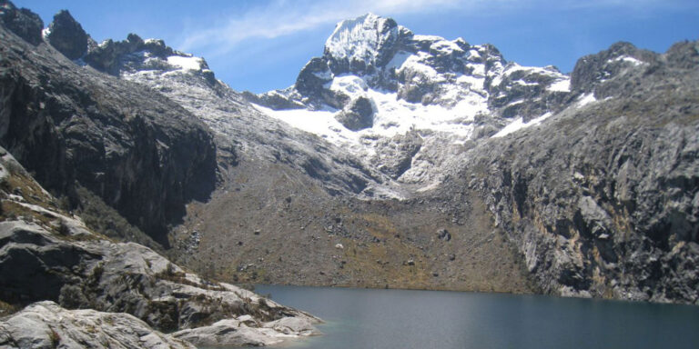 Laguna Churup Cordillera Blanca Peru