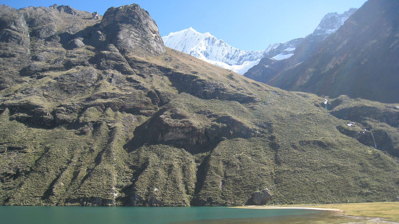 Santa Cruz Trek Cordillera Blanca Peru