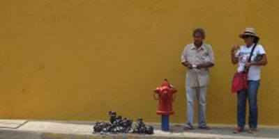 Street sellers in Cartagena Colombia